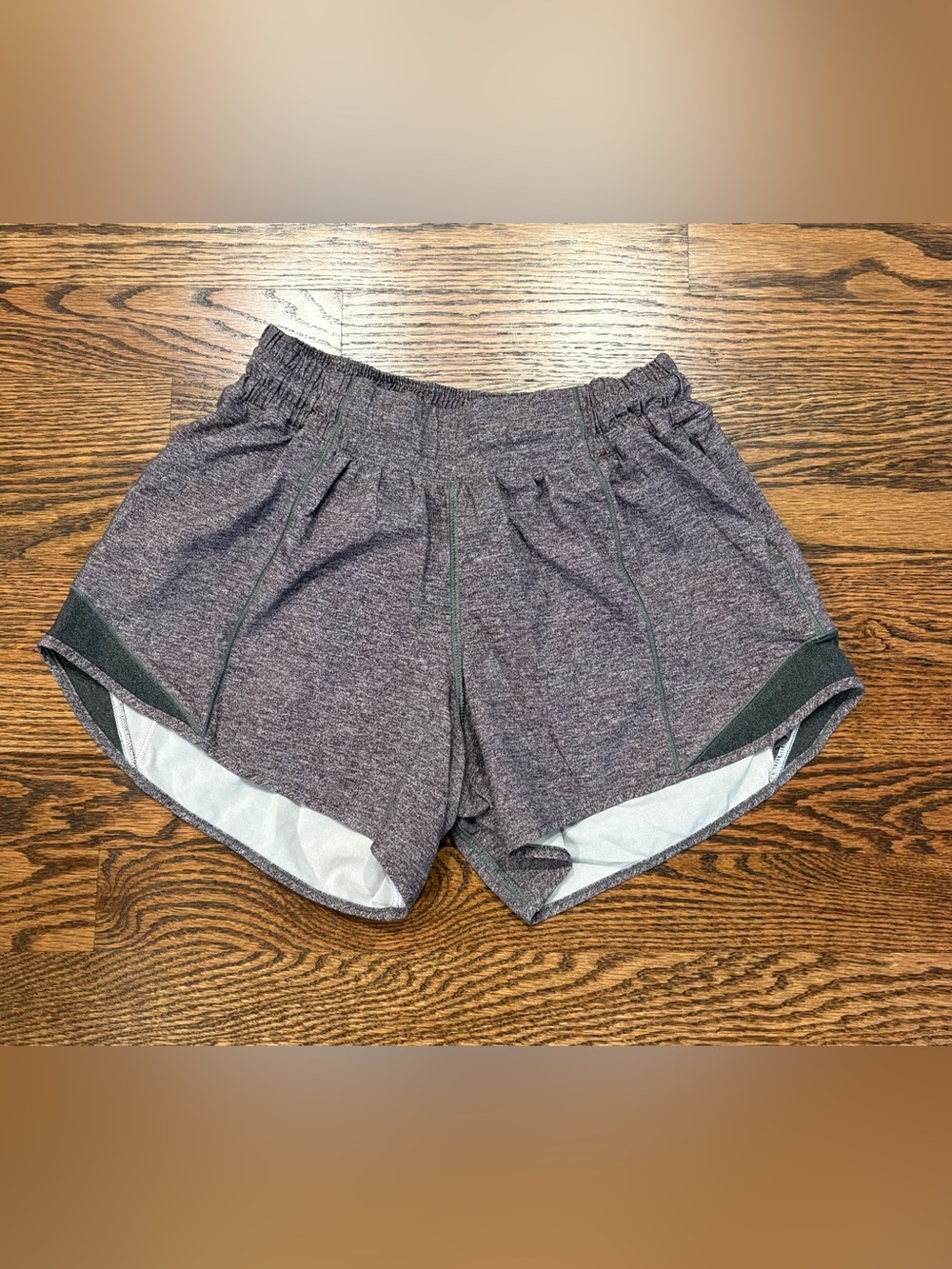 Lululemon Hoth Hot 4’ shorts. Size 4